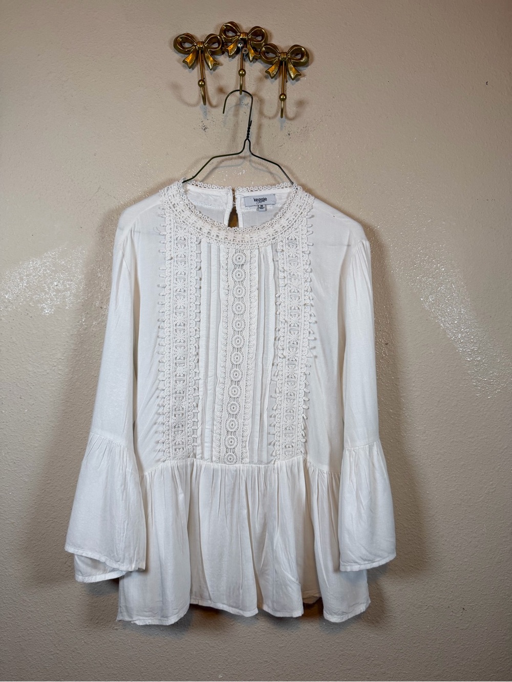 Kensie Jeans White Crochet-Lace Trim Peasant Tunic. Size M